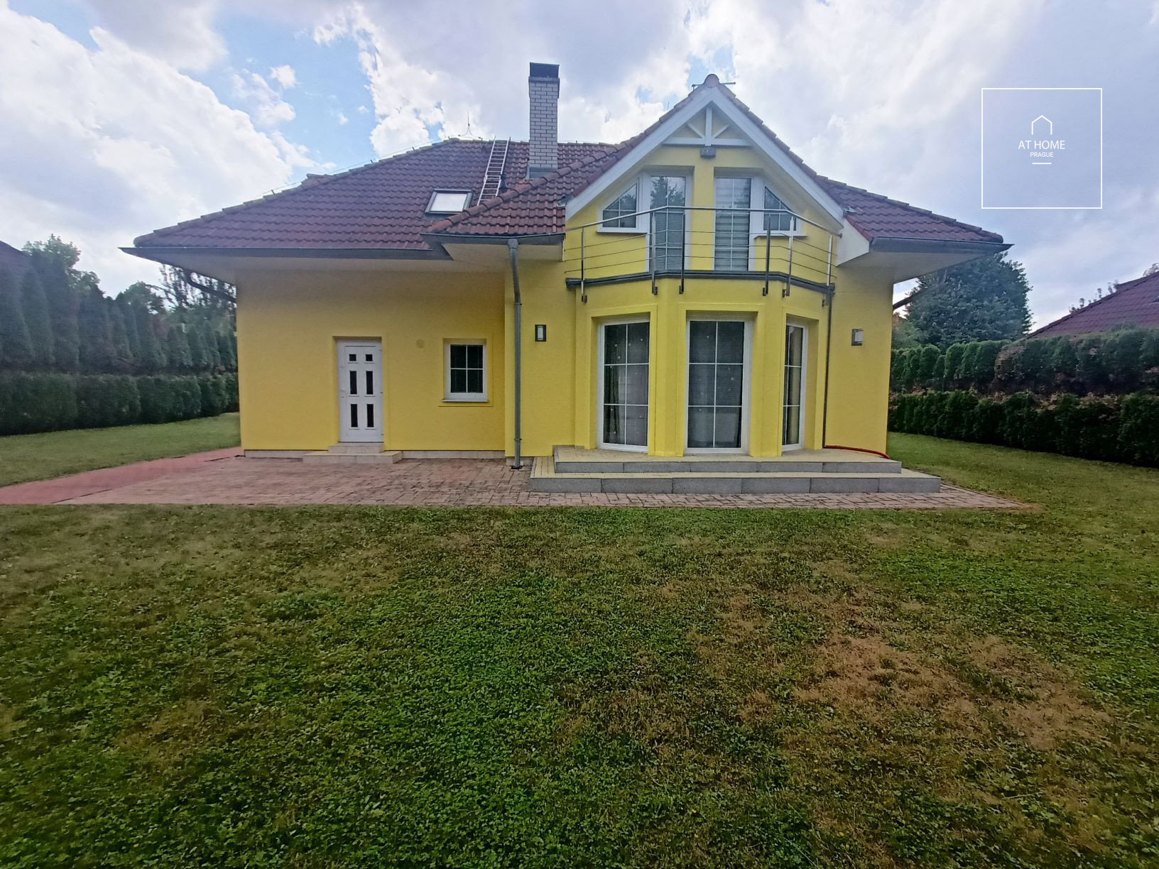 Nice 4-bedroom detached house, Pod Valem II., Průhonice