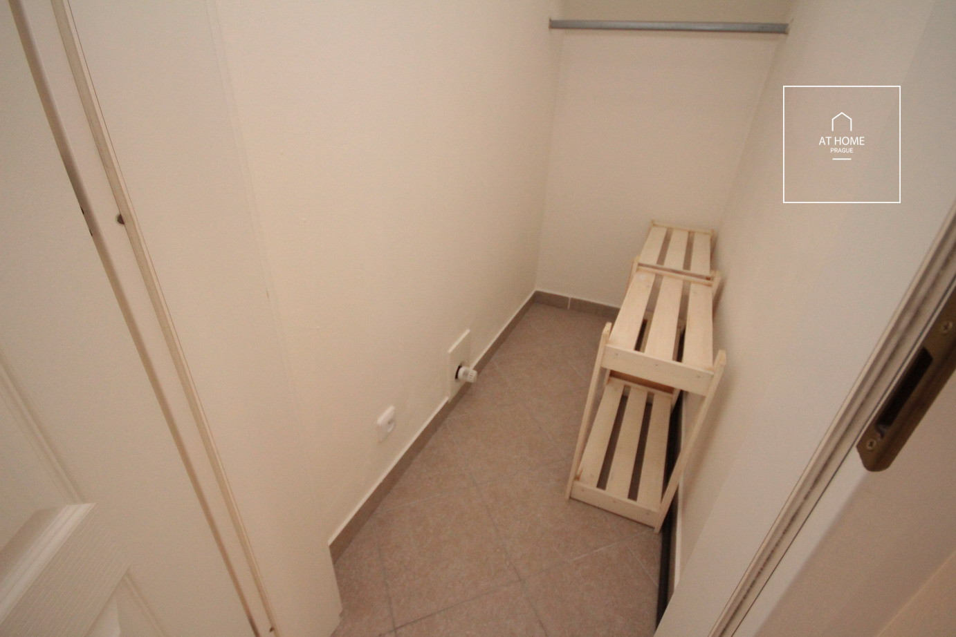 Nice 4-bedroom detached house, Pod Valem II., Průhonice
