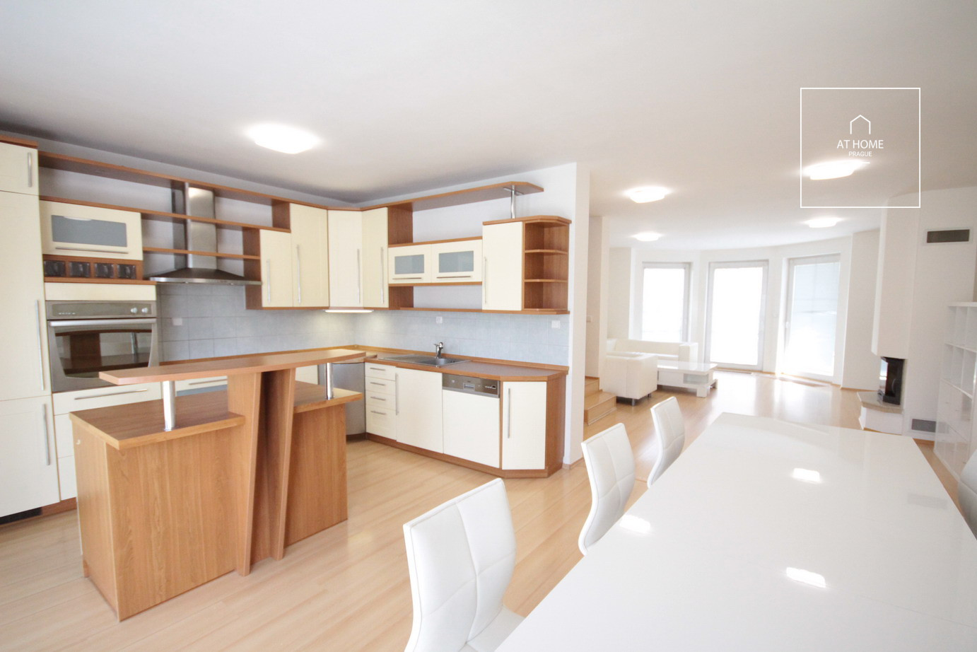 Nice 4-bedroom detached house, Pod Valem II., Průhonice