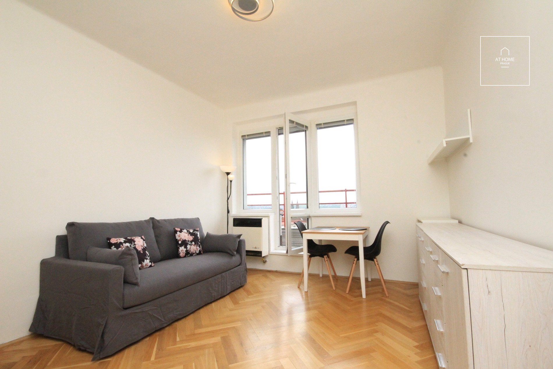 Fully furnished studio with terrace, Chopinova, Vinohrady