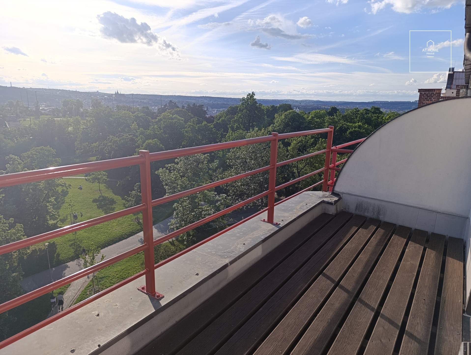 Fully furnished studio with terrace, Chopinova, Vinohrady