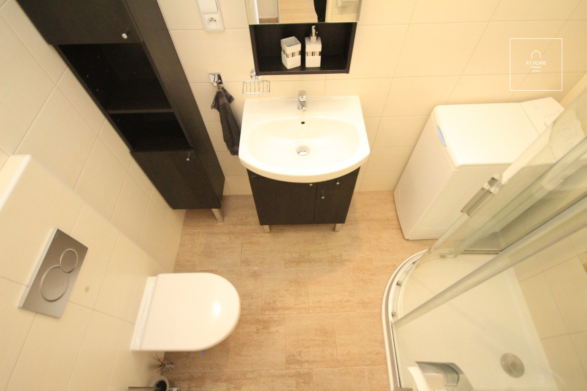 Fully furnished studio with terrace, Chopinova, Vinohrady