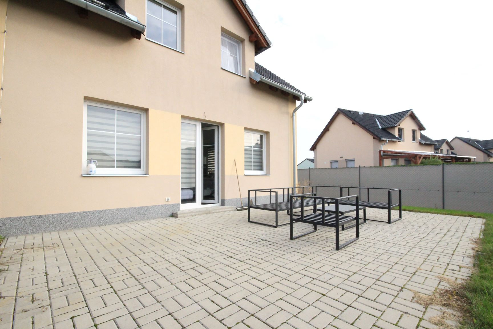 Brand new family house, 103 m², property 372 m² Kozomínská, Postřižín