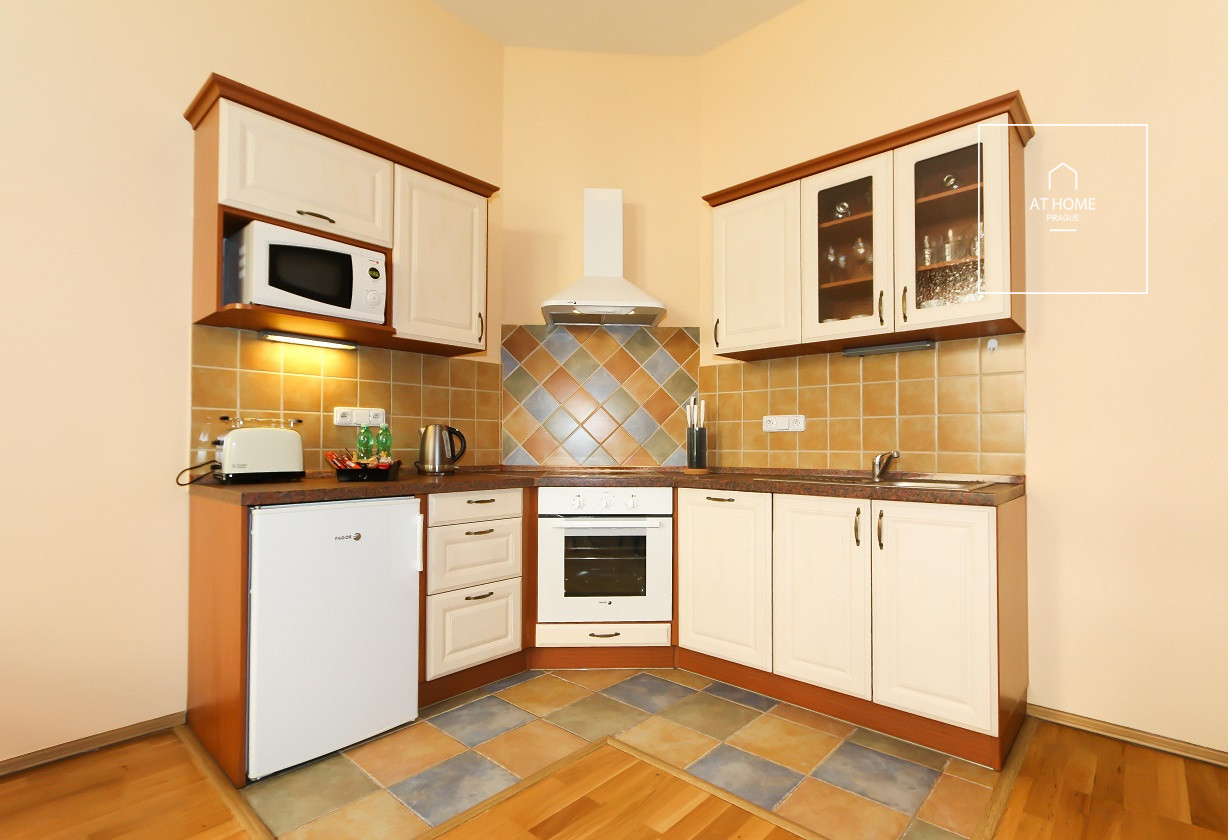 Zařízený byt 2+kk, Moravská, Vinohrady