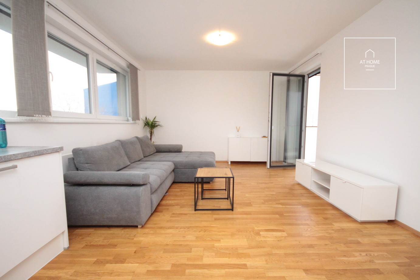 Nice one bedroom apartment with terrace and garage, Mukařovského, Stodůlky