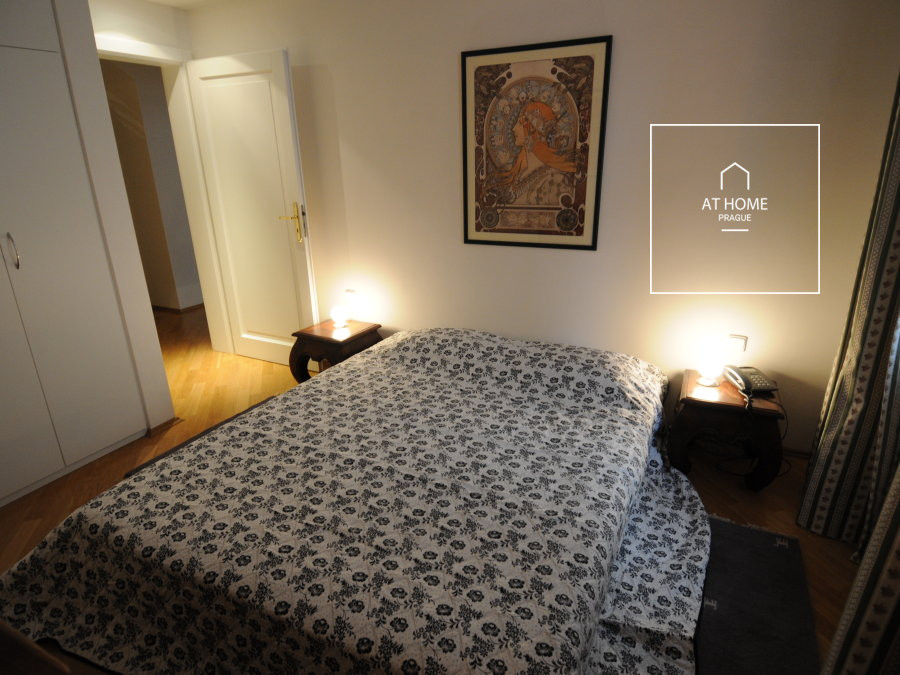 Wonderful 2-bedroom apartment, fully furnished, Odborů, Vinohrady