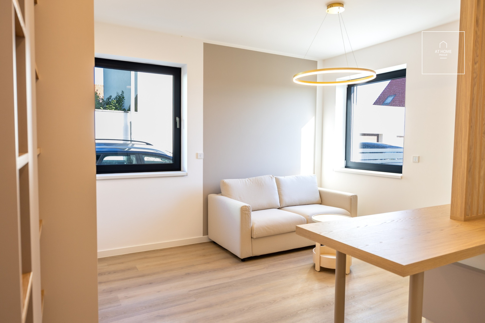 Studio apartment, Na Vrchu, Řeporyje