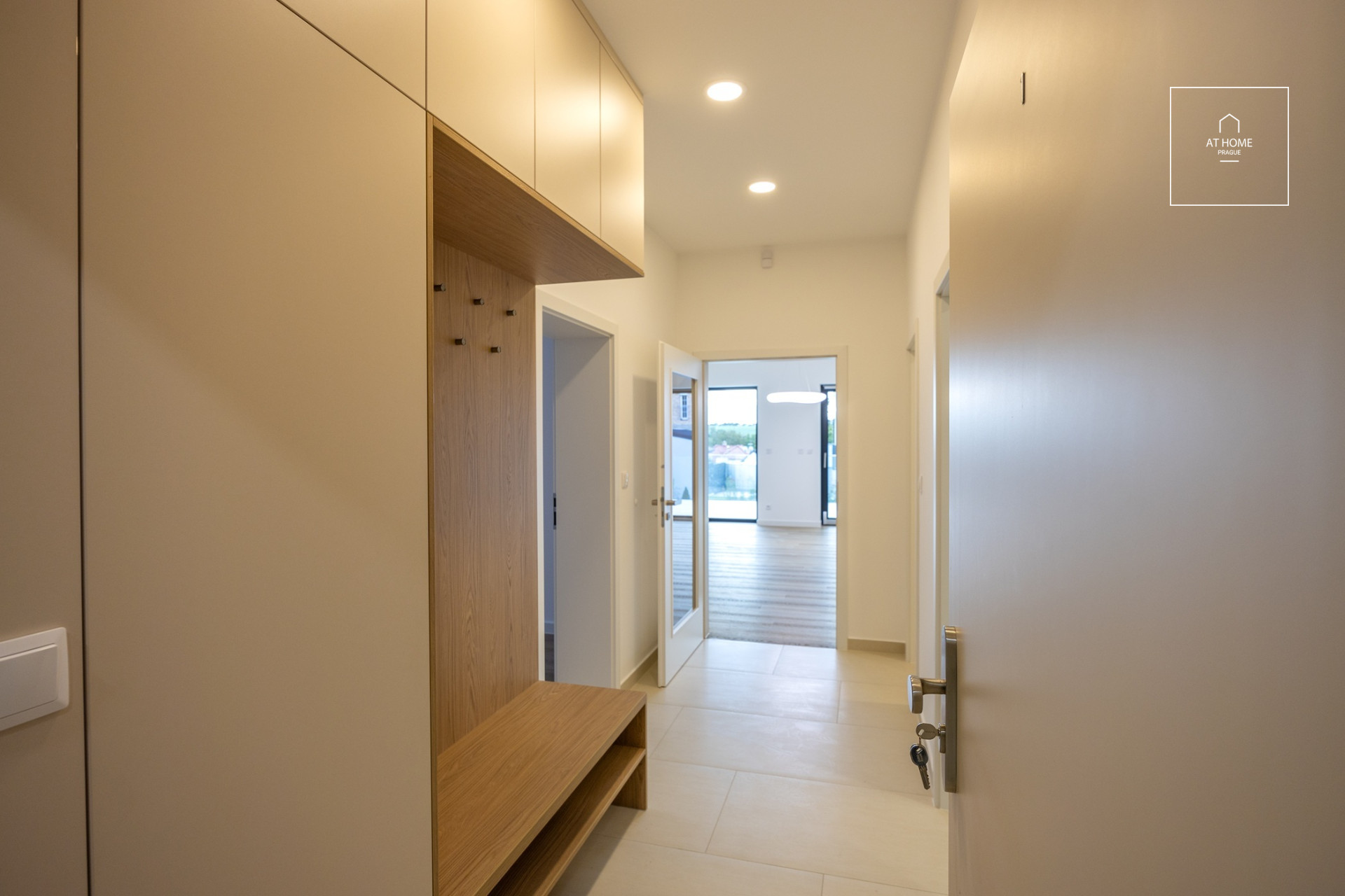 2-bedroom apartment, ground floor, Na Vrchu, Řeporyje
