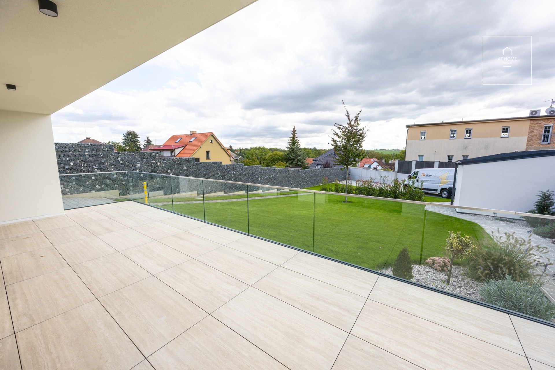 2-bedroom apartment, ground floor, Na Vrchu, Řeporyje