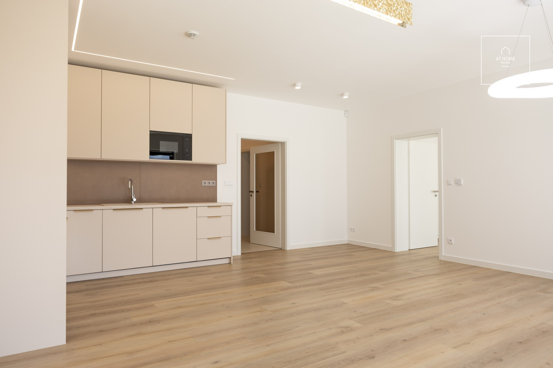 2-bedroom apartment, ground floor, Na Vrchu, Řeporyje