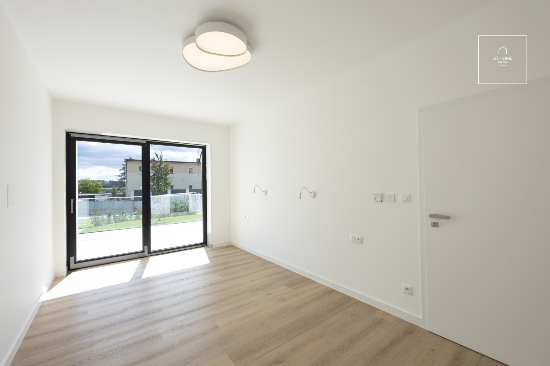 2-bedroom apartment, ground floor, Na Vrchu, Řeporyje