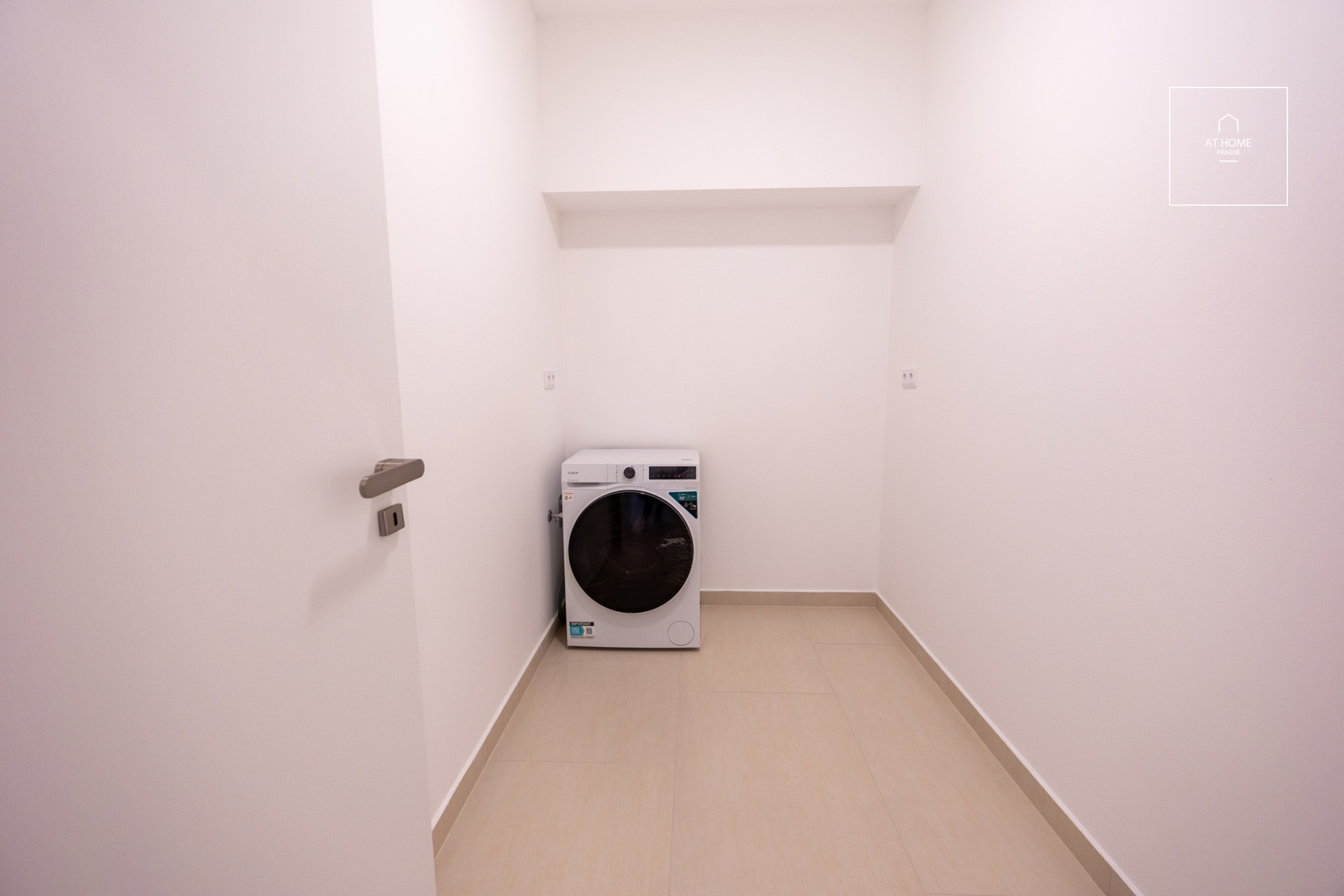 2-bedroom apartment, ground floor, Na Vrchu, Řeporyje
