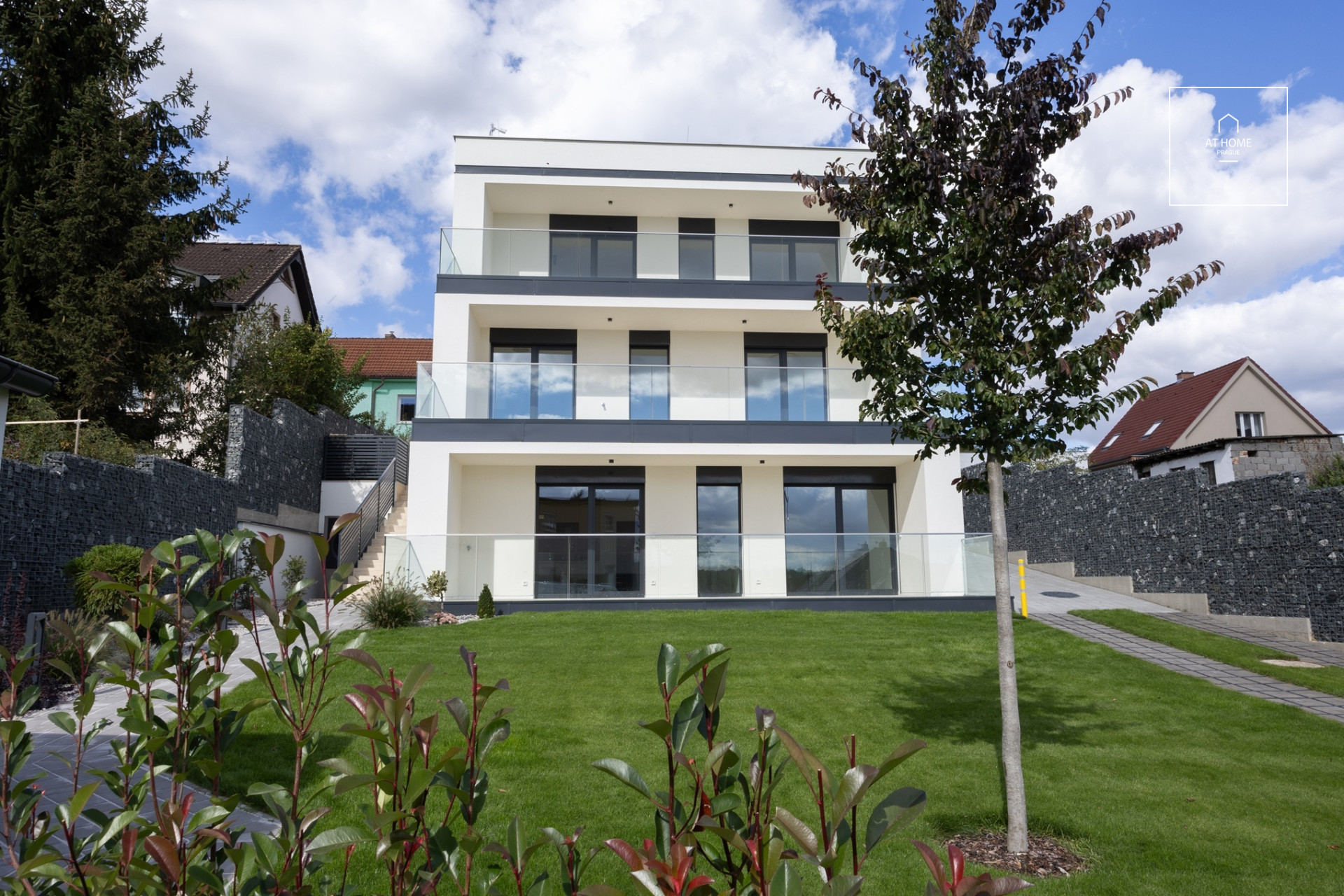 2-bedroom apartment with terrace, Na Vrchu, Řeporyje
