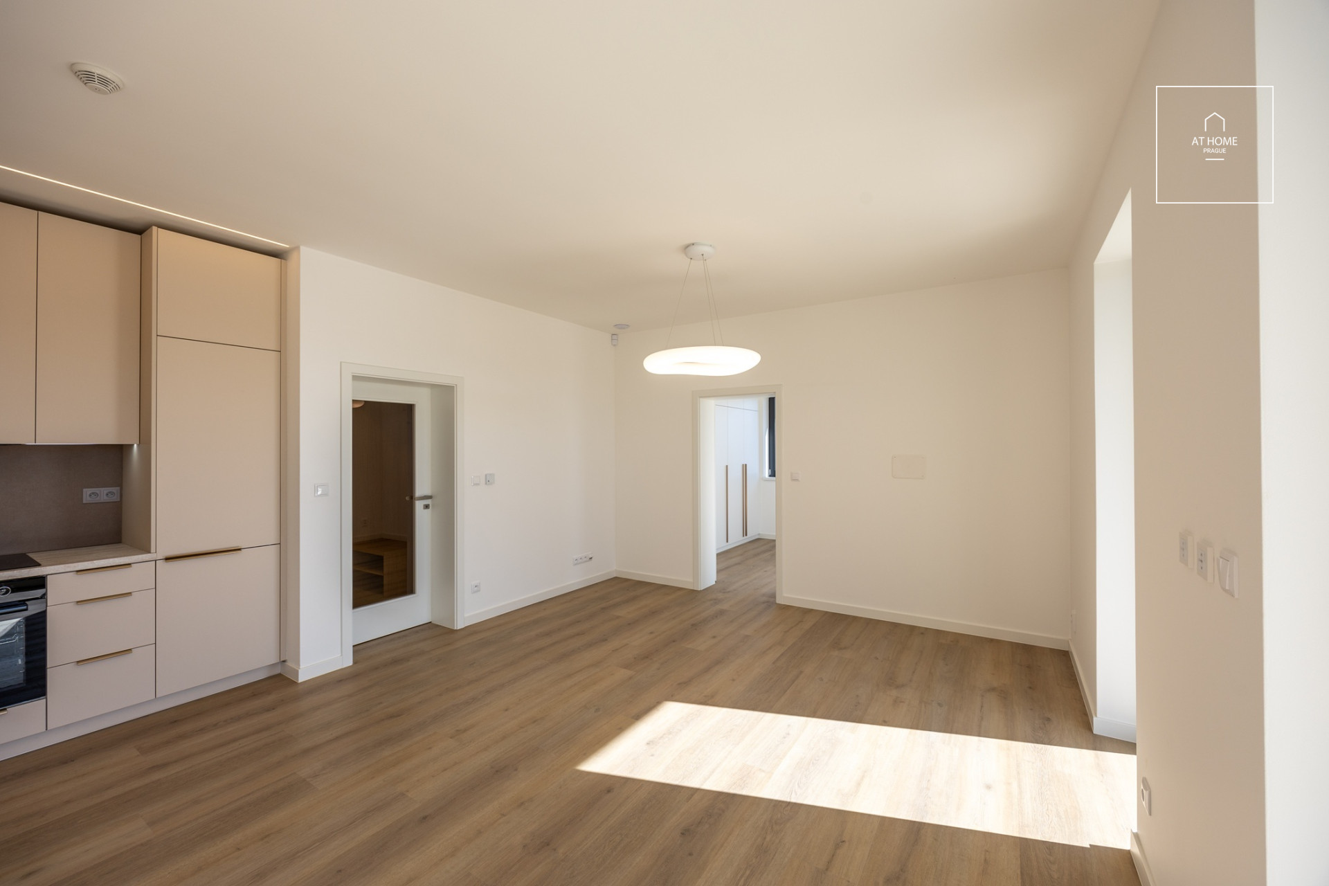 2-bedroom apartment with terrace, Na Vrchu, Řeporyje