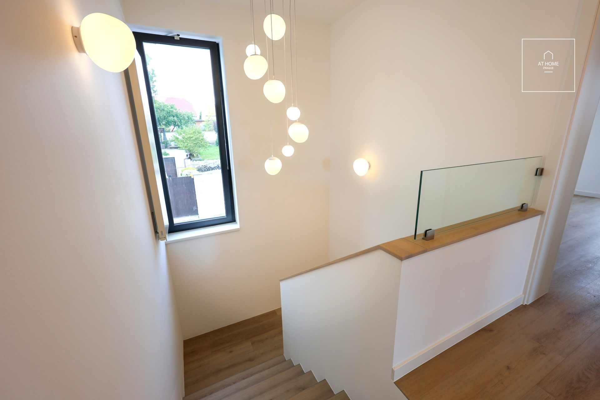 2-bedroom apartment with terrace, Na Vrchu, Řeporyje