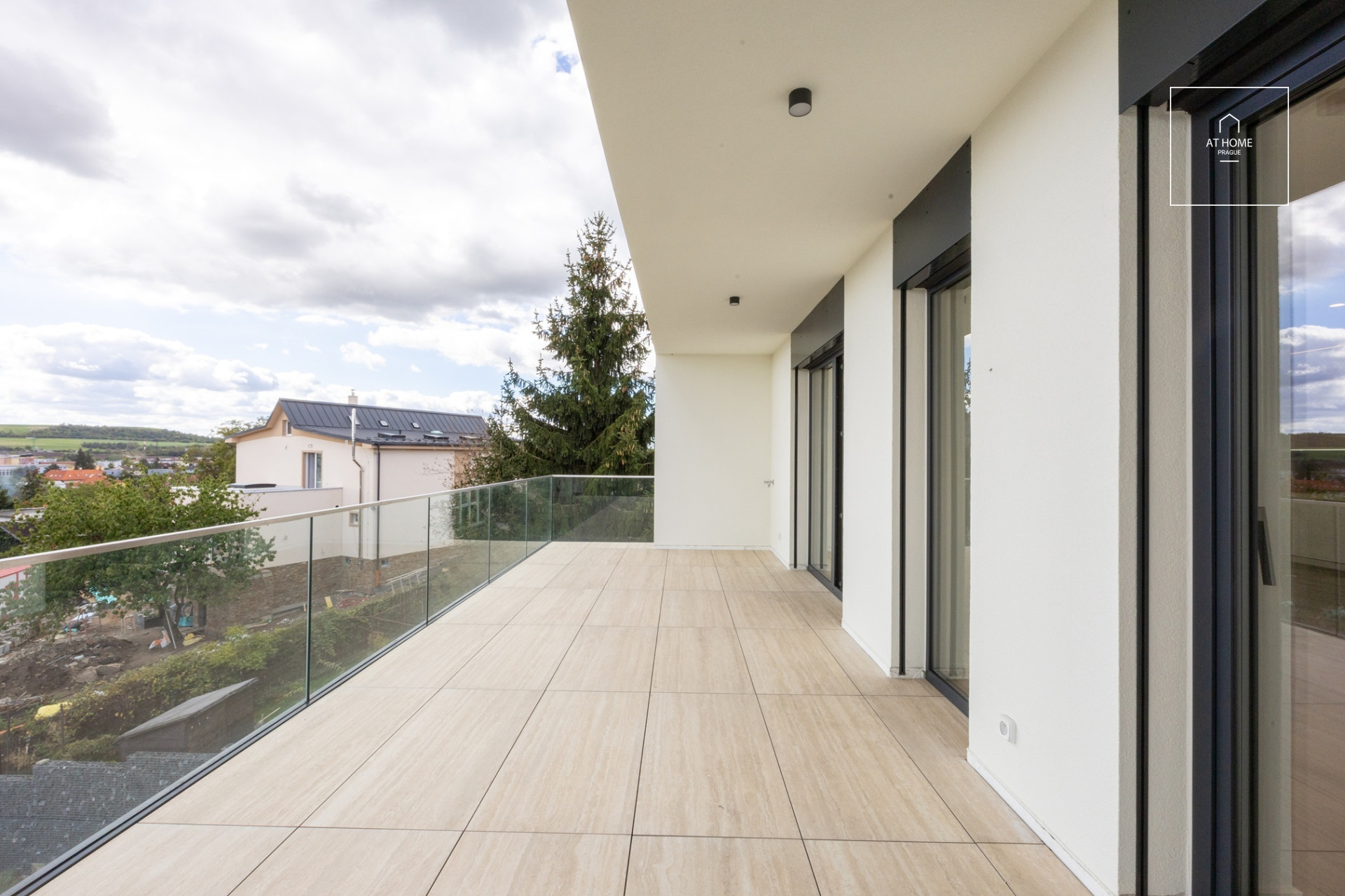 2-bedroom apartment with terrace, Na Vrchu, Řeporyje