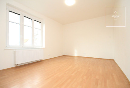 Unfurnished 1-bedroom apartment, Praha 7 - Holešovice