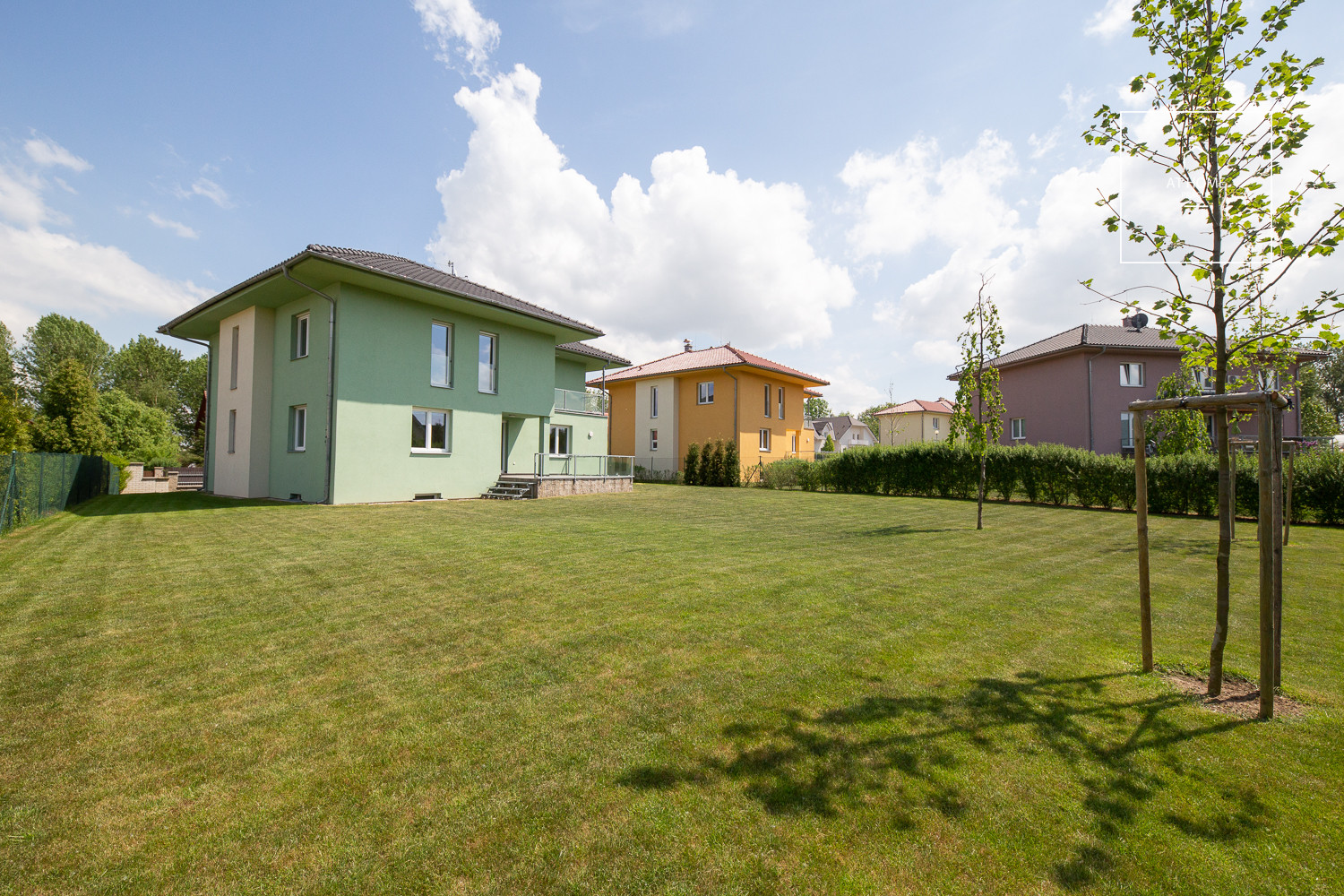 Detached house with large garden, Pod Valem II., Průhonice