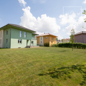 Detached house with large garden, Pod Valem II., Průhonice