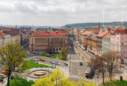 Luxury apartment in spectacular corner building, Újezd